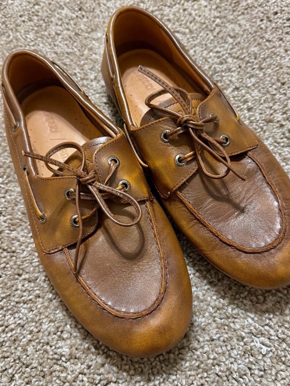 Aritzia x Sperry Women Tan Leather Boat Shoes